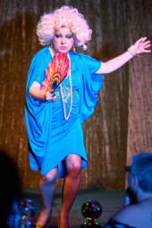 Barbara Windsor Woo performs at Palace Ipswich's 90s Drag Show<br> <sup>©</sup>James Troi